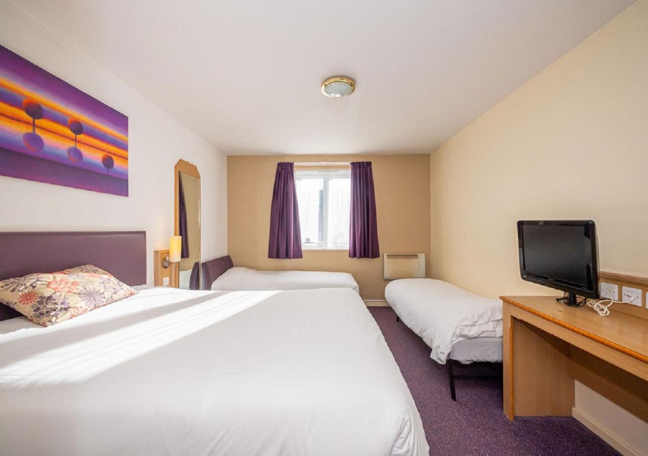 Stables Inn, Aintree Liverpool Exteriör bild